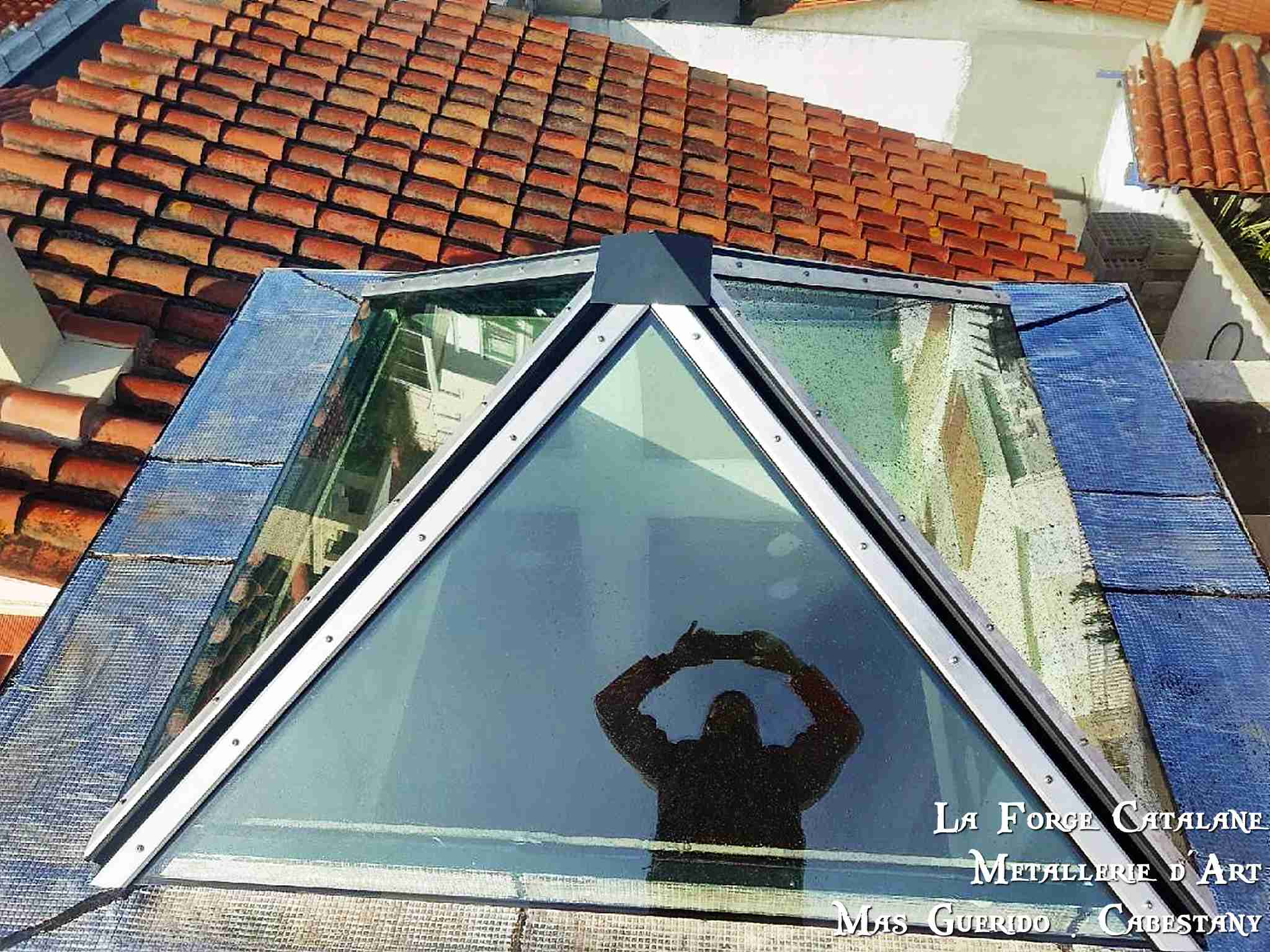 Puit de lumiere forge catalane.jpg